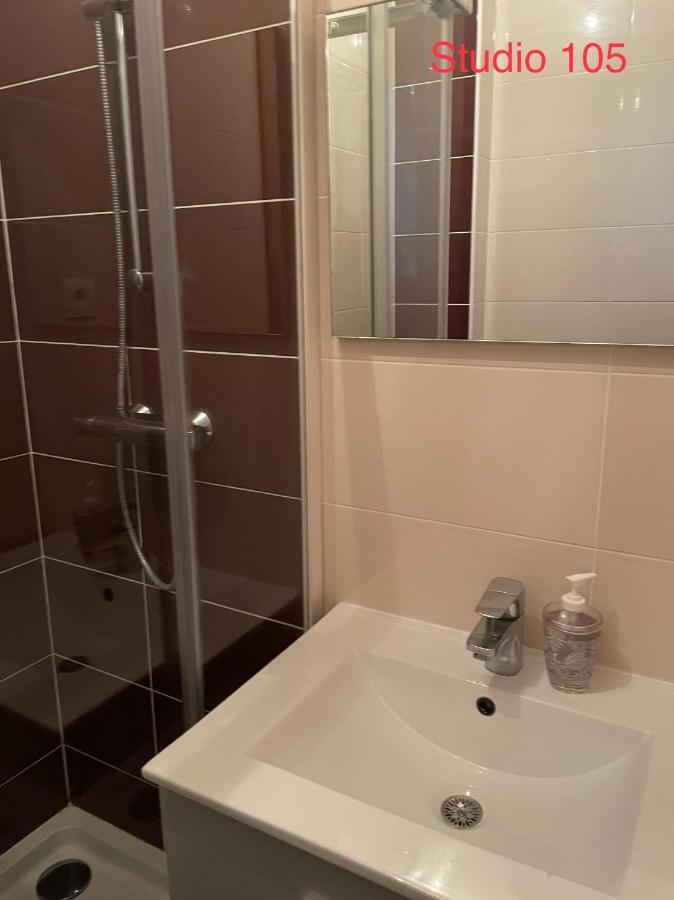 Studio A 300 M De La Gare De Мант-ла-Жоли Екстериор снимка