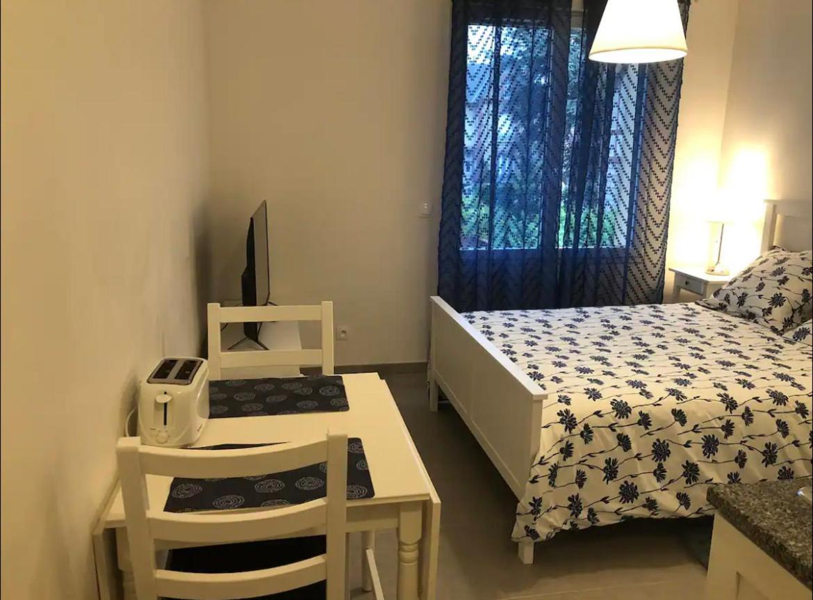 Studio A 300 M De La Gare De Мант-ла-Жоли Екстериор снимка