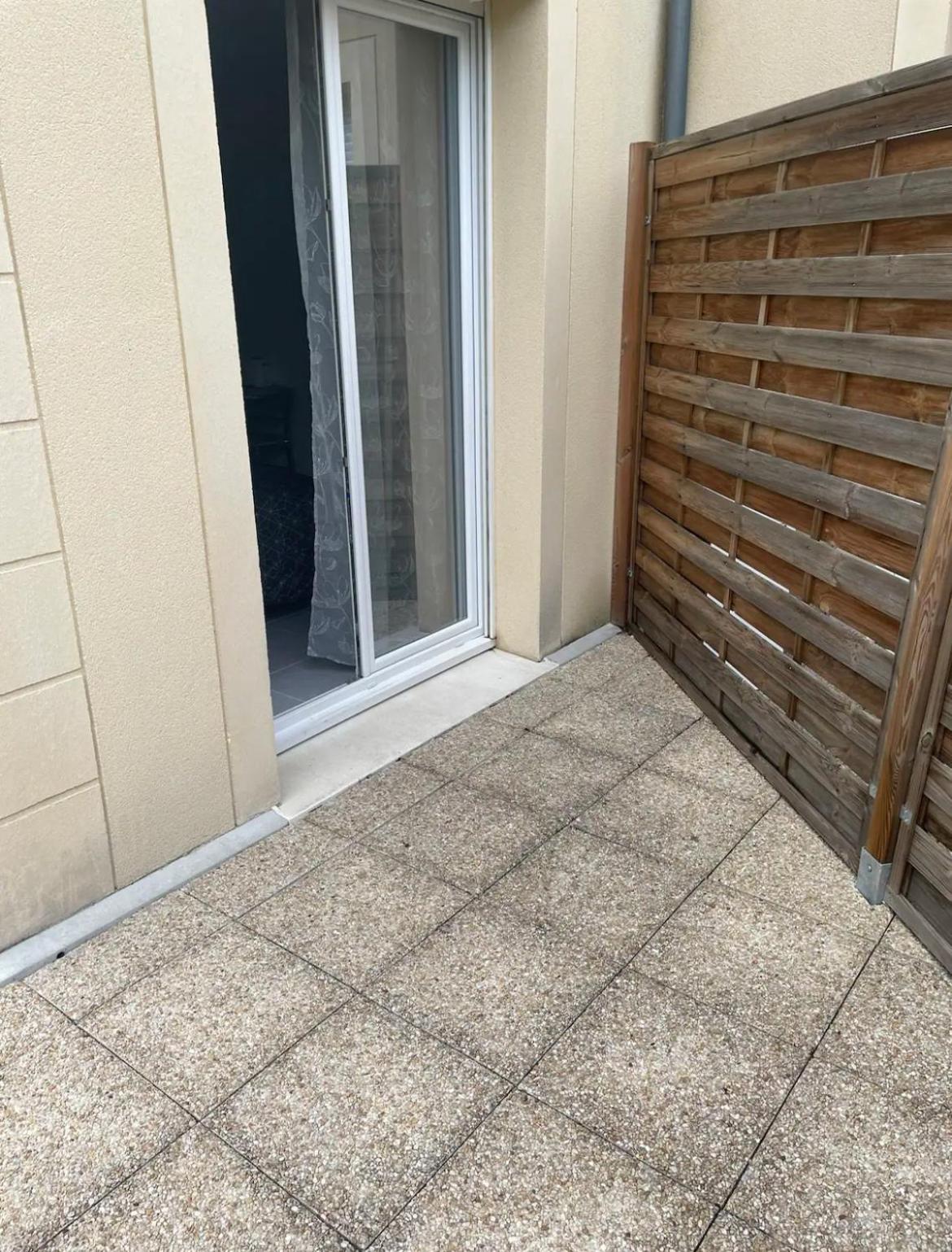 Studio A 300 M De La Gare De Мант-ла-Жоли Екстериор снимка