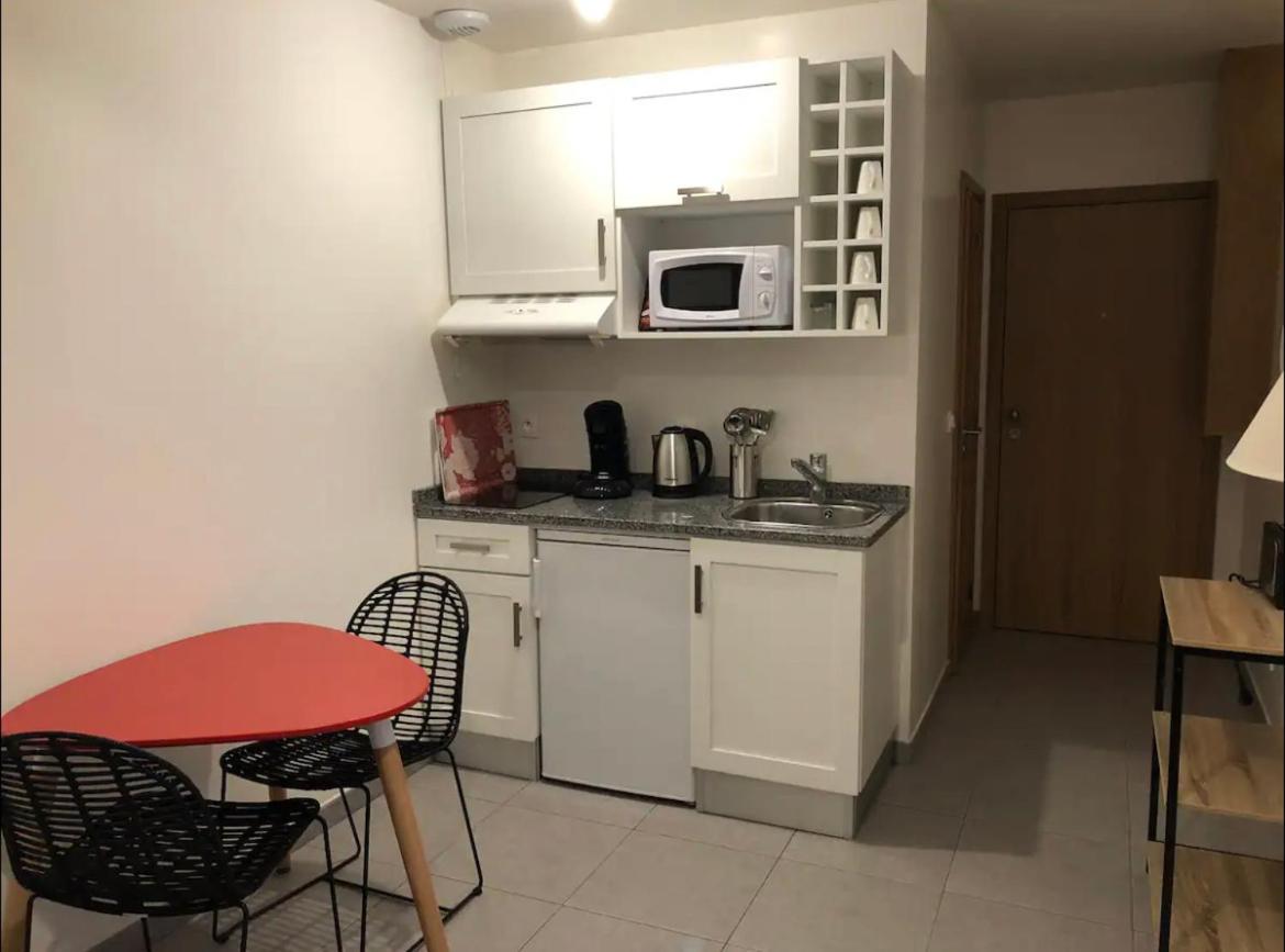 Studio A 300 M De La Gare De Мант-ла-Жоли Екстериор снимка